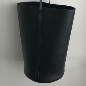 OAK + FORT Bucket Purse Bag